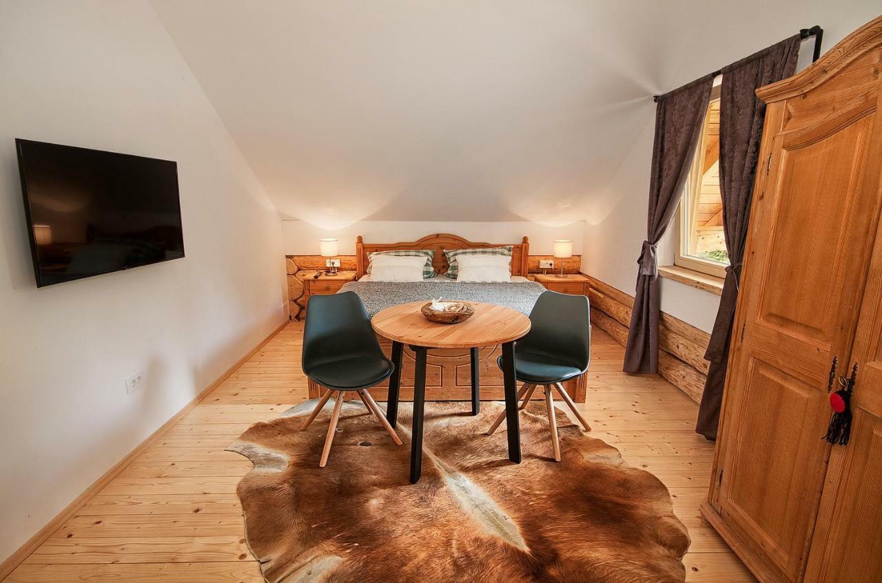 Woods Lodge Plitvice Lakes Dreznik Grad Luaran gambar