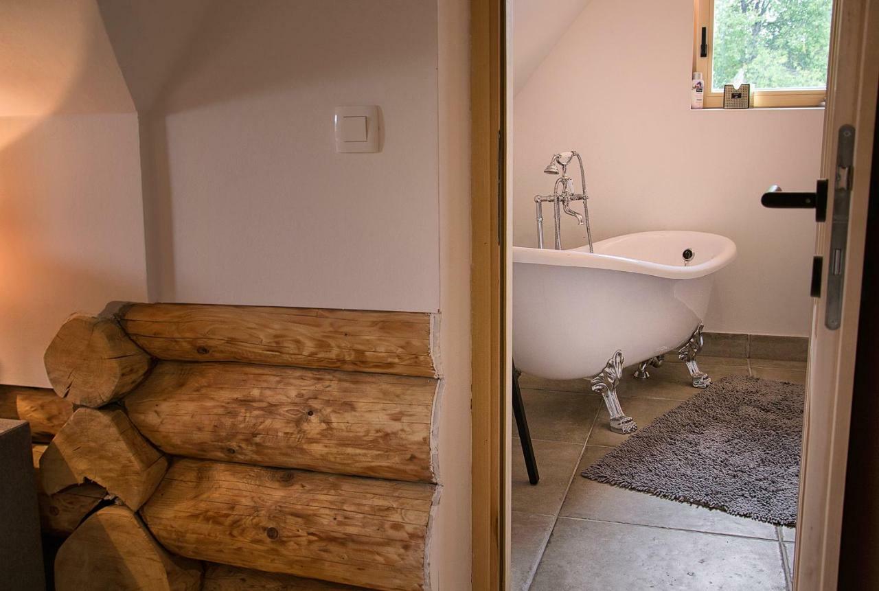 Woods Lodge Plitvice Lakes Dreznik Grad Luaran gambar
